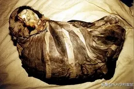 12岁少女冰封500年成木乃伊，专家检测身体里含有大量的毒品图片