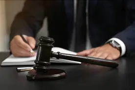 农民能否在自家承包的土地上建设养殖场？图片