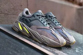 阿迪达斯椰子700紫棕真假对比adidas Yeezy Boost700开箱测评鉴定视频封面