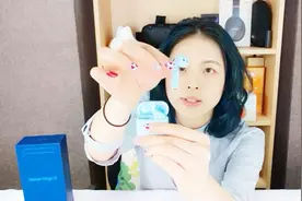 荣耀无线蓝牙耳机FlyPods评测：骨声纹识别加持，有点特别视频封面