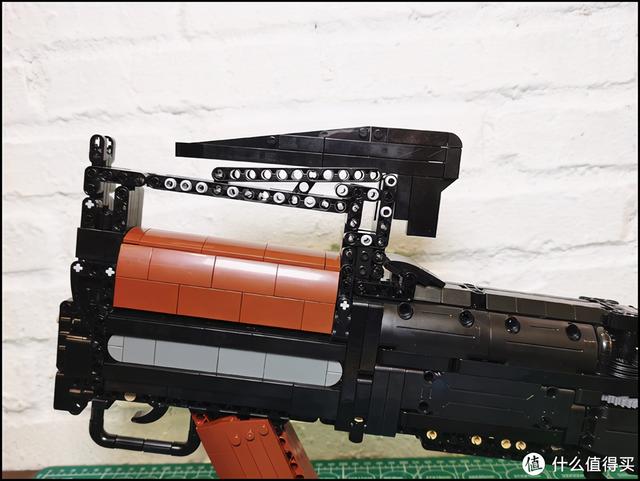 积木评测：吃鸡空投步木仓：Groza是最强吃鸡神器？