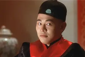 时隔多年，再看李连杰的《方世玉》，意外发现潘粤明在里面跑龙套图片
