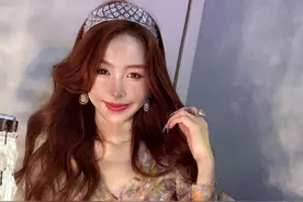 “千万姐”淘女郎爆火时隐退，做模特年入千万，开网店年入过亿图片