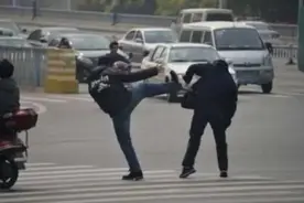 为啥有的男生打架时会浑身打颤，是因为怂吗？女护士告诉你图片