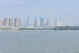 美爆！汉阳五里墩万科未来中心（万科金域国际）最近工地照图片