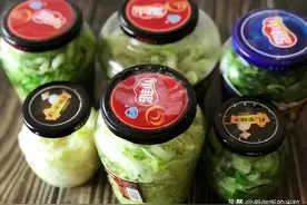用罐头瓶腌酸菜，住楼房也可以自己在家腌酸菜，方法简单酸而不烂图片