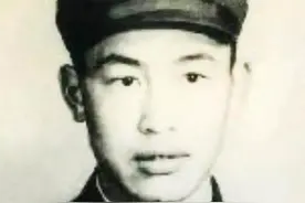 老山轮战，17岁的李庆轩留下遗书：谢谢您来收拾我的东西，请抽烟图片