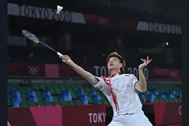 2比0！石宇奇难抗“国羽一哥”重任！21比0，接班林丹还得看他图片