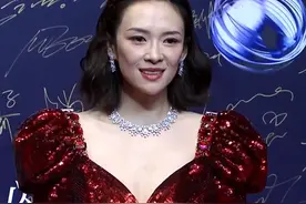 星动之夜红毯：章子怡法令纹抢镜，关晓彤冷艳公主，肖战走雅痞风图片