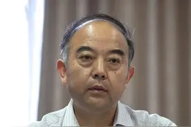 襄阳鱼梁洲经济开发区党工委书记、管委会主任李传寨：全力建设生态文明样板区图片
