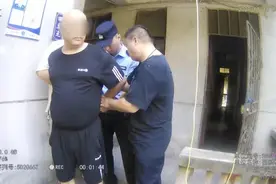 江苏常州一女老板与男友同居10年，对方竟是逃亡20多年的罪犯图片