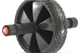 ​居家健身哪少得了这两个装备？寒假在家也能练出帅气有型的身材图片