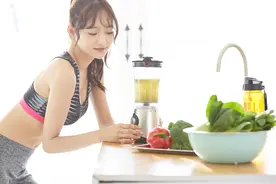 为什么相亲的美女却只被打了30分，原因在这图片