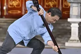 曾翔北京卫视秀“吼书”，为何外界评论“冰火两重天”？图片