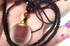 “爱他就为他放血做吊坠！”我呸！求别搞这种自残的阴间礼物了图片