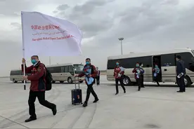 又见英雄逆行！中国政府赴沙特抗疫医疗专家组名单来了，共8人！图片