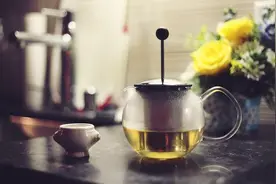 喝茶，真的对心脏好吗？喝红茶好，还是喝绿茶好？一文讲清楚图片
