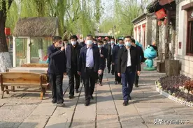 【要闻】山东大学常务副校长王琪珑到我区参观考察图片