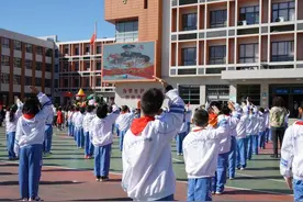 天津市实验小学举行延安精神学习教育宣讲活动图片
