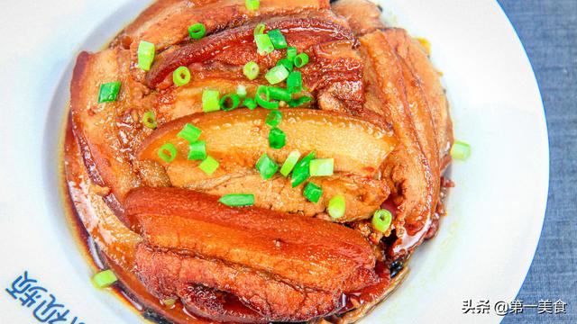大厨做正宗豫菜“河南条子肉”，出锅飘香四溢，肥而不腻又入味