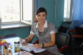 “最美女教师”为救学生高位截肢，主动和丈夫提离婚，今怎样了？图片