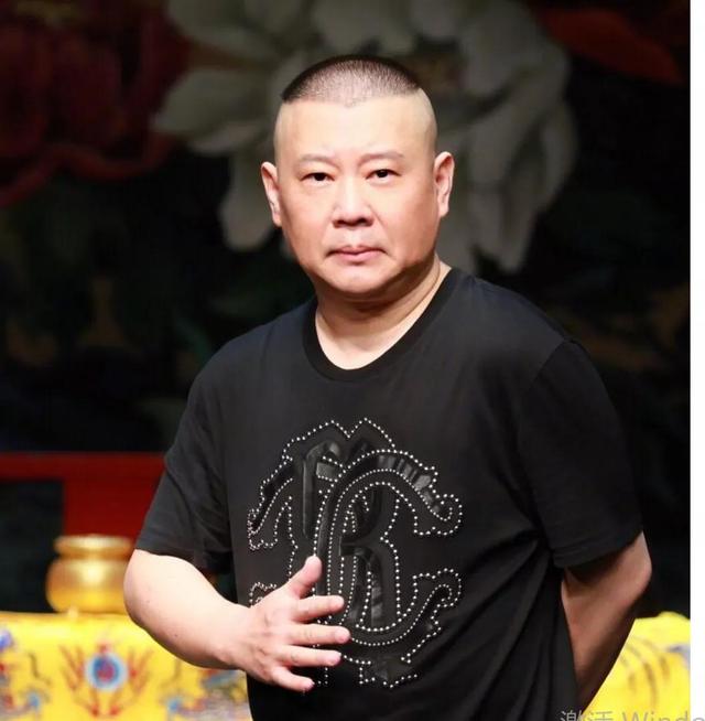 文二代贾浅浅被骂靠父亲上位，贾平凹为人到底怎样？
