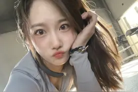 小说：村里土娃是个傻子，却娶了漂亮媳妇，村民都说鲜花插牛粪上图片