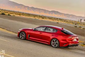 起亚颜值担当毒刺，颜值不输A7，性能不输S5，都说好却没人买图片