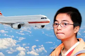 真正的冒险之王，梁攀龙徒手扒飞机，抱着轮子飞万米，结局如何？图片