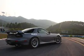 进赛道！国内车况最好的马自达RX7试驾来了图片