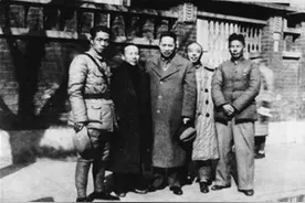 张云逸与邓小平相交45年，因何事张云逸说：分别之前还能见你真好图片