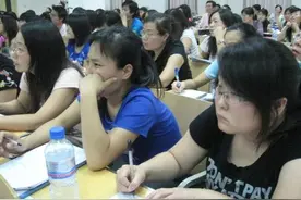 网红教授郑强说学习英语是在浪费时间，如果你真信了，就是害自己图片