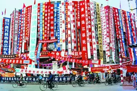 34年结缘31次牵手 一组图带你回顾成都“永不落幕”的糖酒会图片