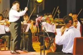 3岁智商的“天才指挥家”，一度登上春晚！多年后才发现是骗局图片