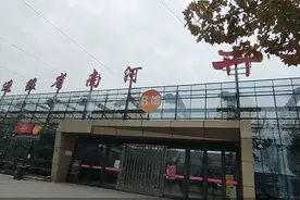 女子店铺退租半年8万押金未退 市场方：分3次退，明年2月底结清图片