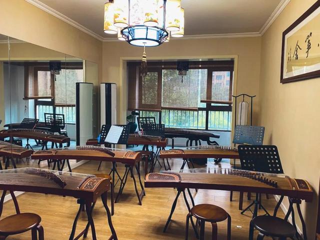 ����ح�����������ڳ�Ȧ�ˣ��Ͻ�����ѧ����