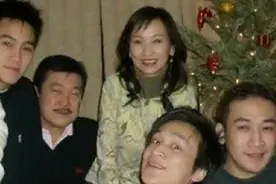 “同妈不同爸”，67岁赵雅芝的三个儿子，颜值差别并非一般的大图片