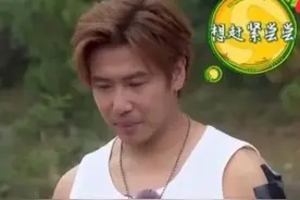 明星为遮挡纹身各显神通：欧弟用胶带，鹿晗用丝带，苏有朋最机智图片