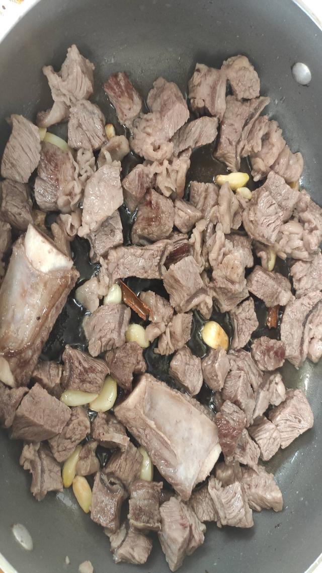 它含有20种氨基酸，多贵都要给孩子常吃，孩子个头高于同龄人