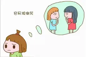 8岁男孩喜欢挤眉弄眼，不是调皮，竟是患上抽动障碍图片