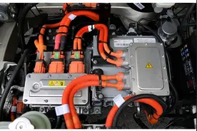 连高压线束都不懂，还想修新能源？不要命了？图片