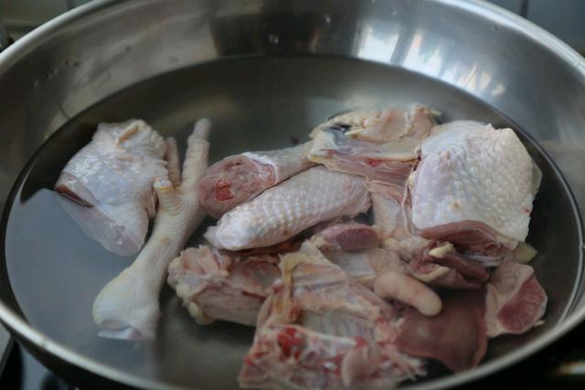 花胶鸡汤喉咙痛 2026年花胶鸡汤喉咙痛能喝吗 花胶鸡汤喉咙痛 2026年花胶鸡汤喉咙痛能喝吗