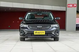 详解全新帝豪，内饰标配12.3+10.25英寸大屏，6.99万起售依旧亲民图片