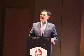 从职中老师到身家340亿，他说：做事先做人，好人有好报图片