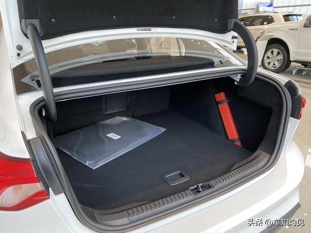家用车被贴上了运动标签，详细解读2021款福特福克斯