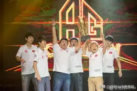 CFPL丨亮亮凌晨微博感慨，一代功勋或再次隐退PL？图片