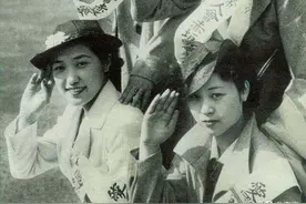 罪恶的“军国之母”：女学生被迫脱光衣物上课，每人要生5个孩子图片