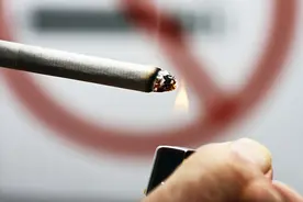 吸烟的人喝茶到底有哪些好处？医生这次全说清楚了图片