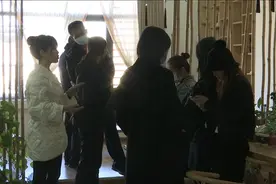 交60美元才能查的瑜伽证想要吗？他们花了近万元考了一个图片