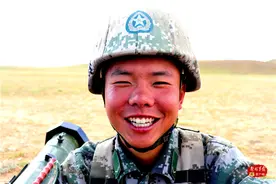 高原战士的各种笑容瞬间，哪一张打动了你？图片